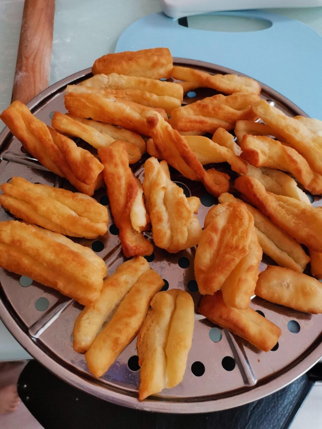 自制无泡打粉油条