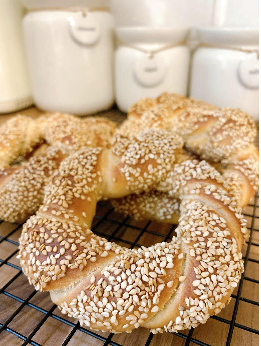 每一口都有惊喜的葡萄干面包圈