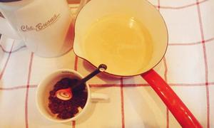 红豆阿达子奶茶的做法 步骤2