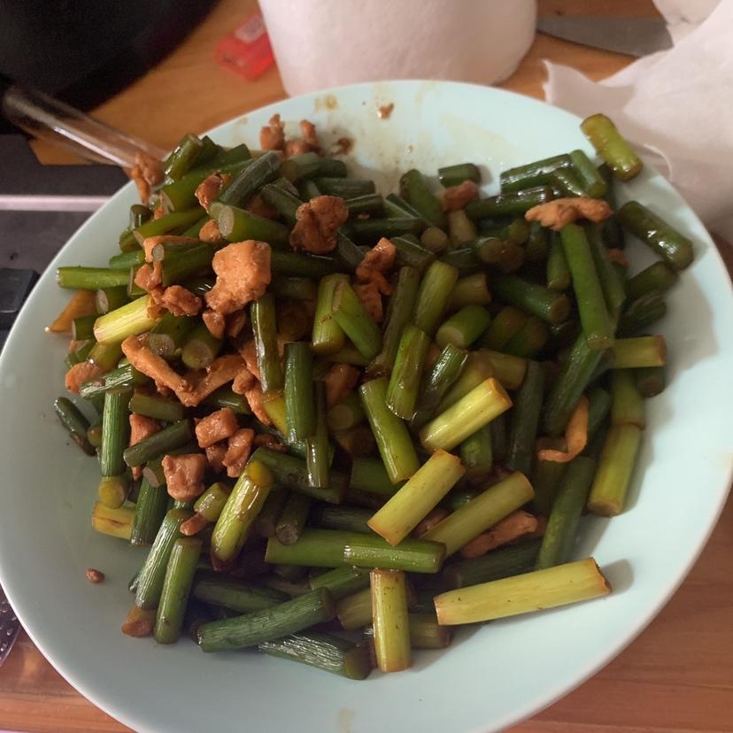 下饭的蒜苗鸡胸肉的做法