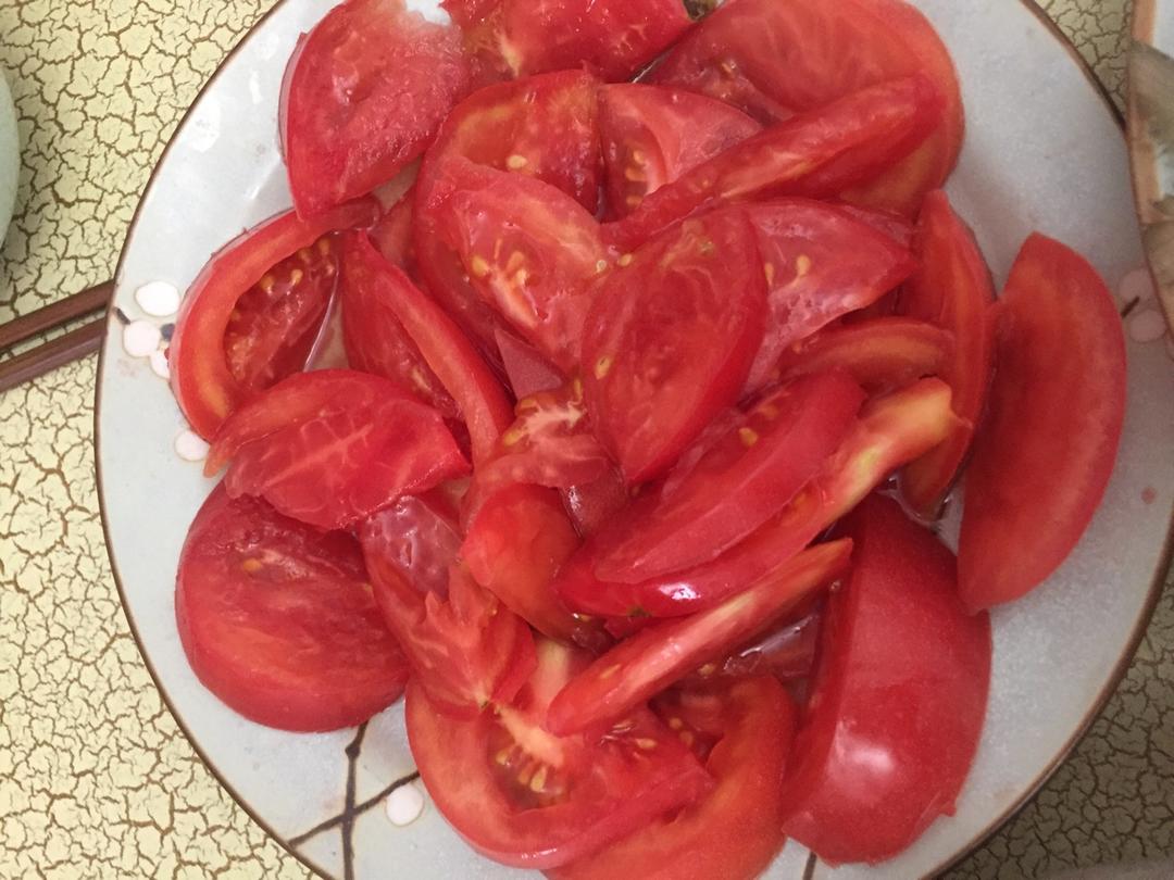 凉拌西红柿