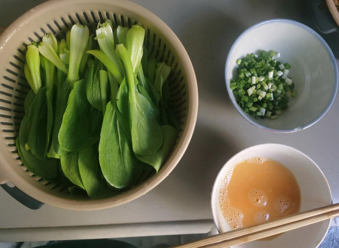 青菜鸡蛋汤面