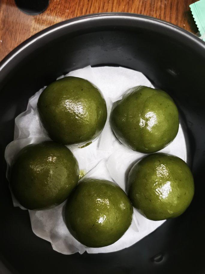 黑芝麻花生青团 Green Rice Cake
