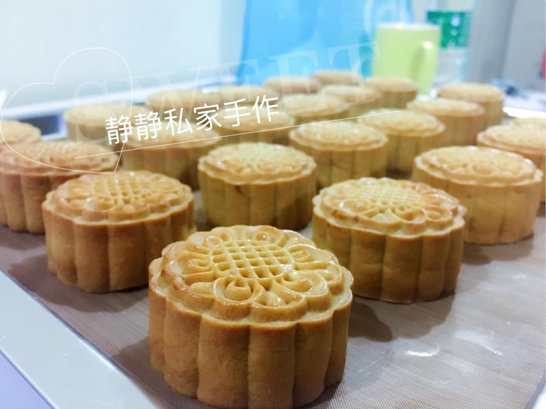 广式月饼——蛋黄莲蓉月饼