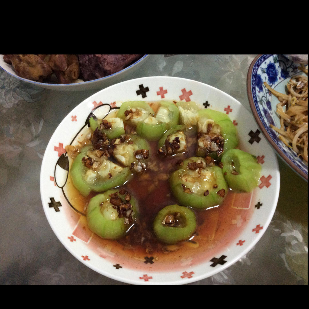 只需要五分钟就可以的美味蒜蓉蒸丝瓜