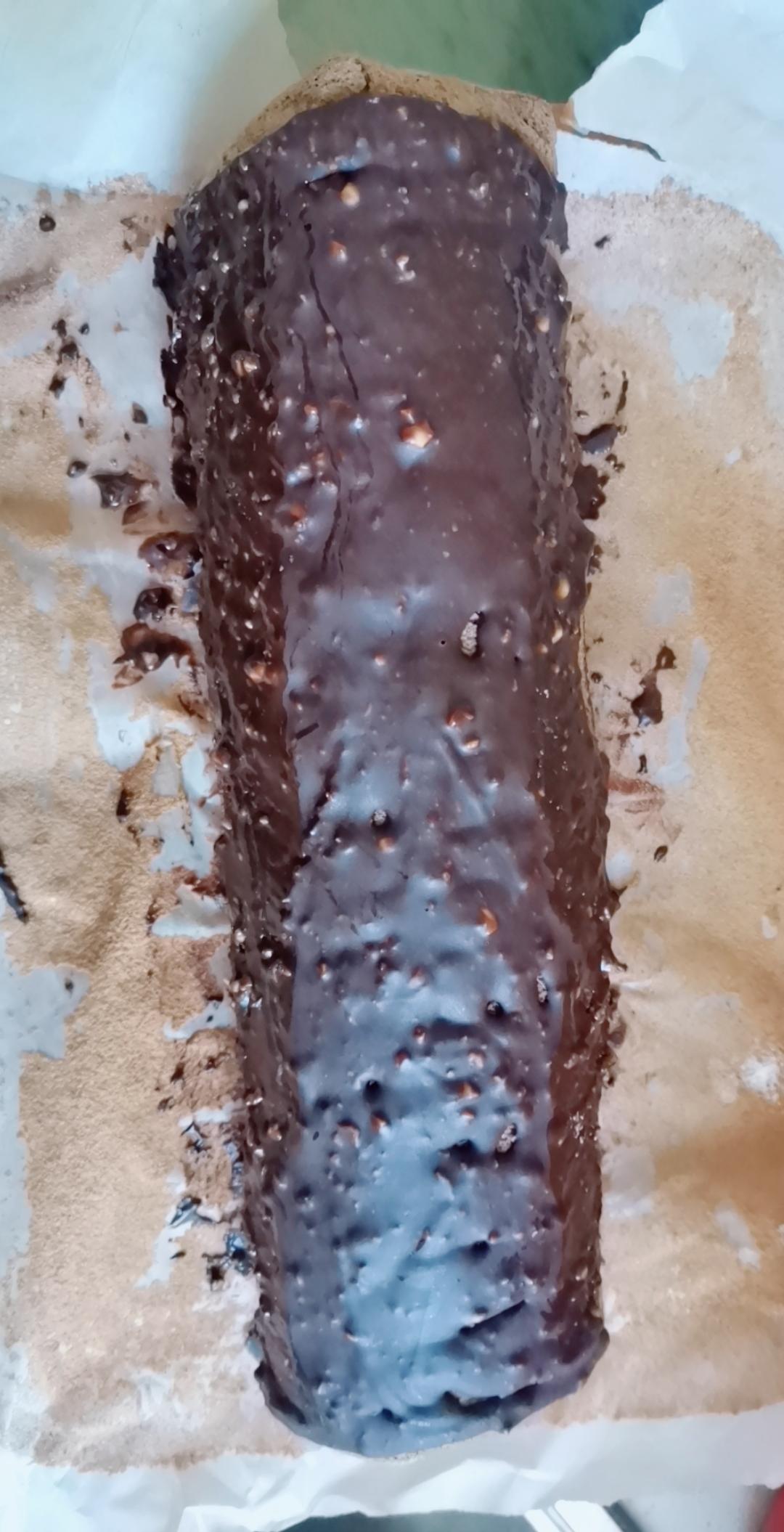 🍫梦龙蛋糕卷. 巧克力脆皮蛋糕卷 by pink-rabbit