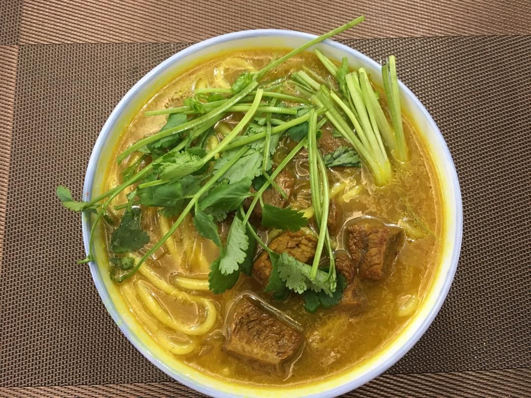 咖喱牛肉粉丝汤