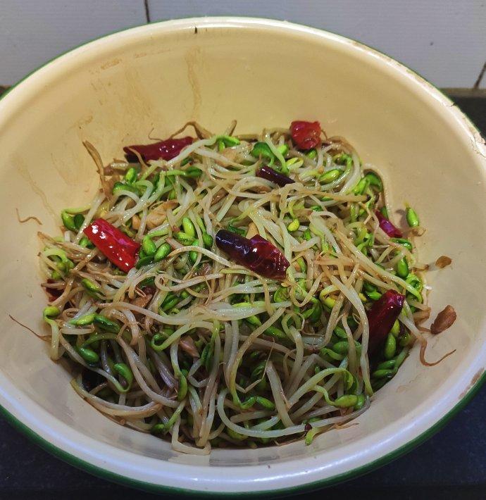 好吃的炒豆芽