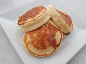 blueberry ricotta cheese pancakes (里科塔奶酪厚松饼)的做法 步骤8