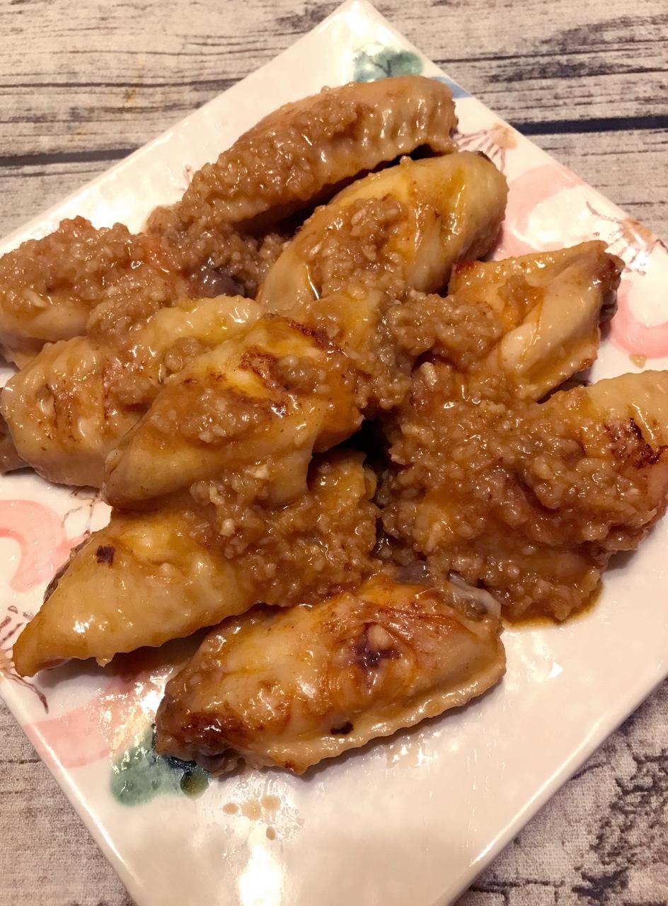 蒜香蚝油鸡翅中