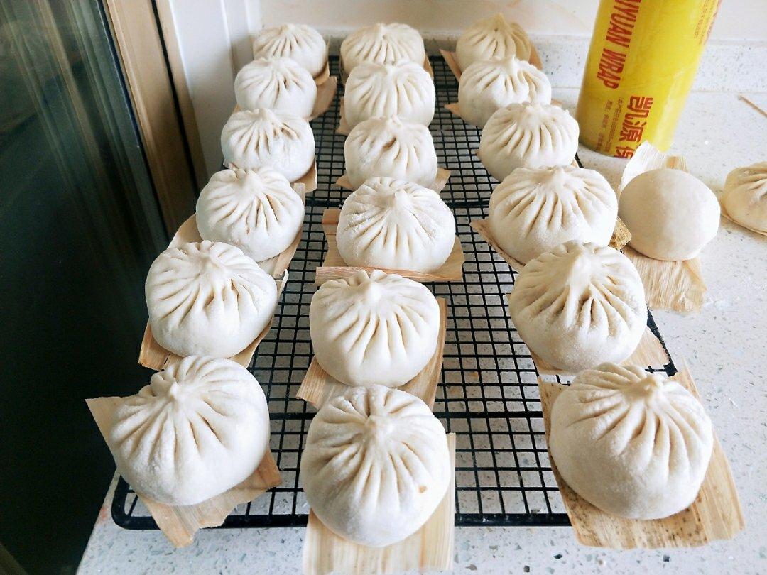 虾皮萝卜丝发面包子
