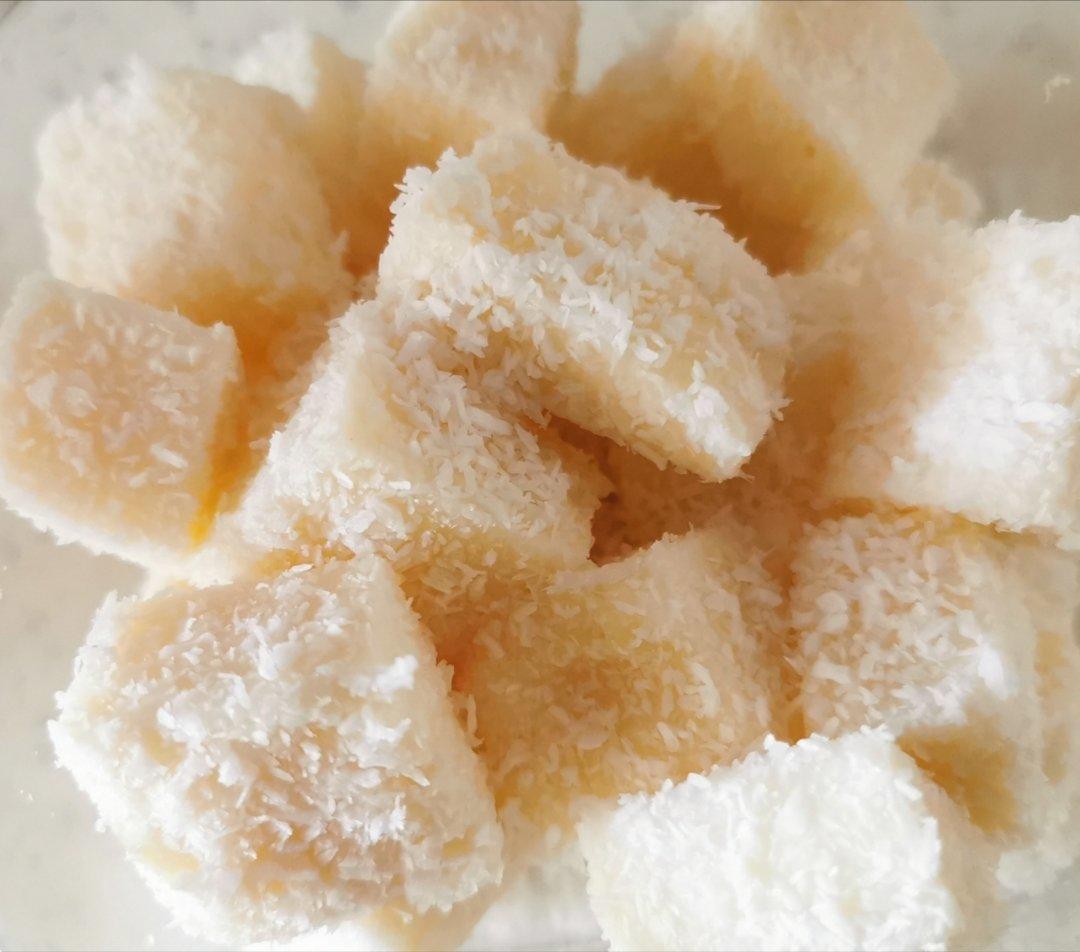 完胜85度C牛奶椰丝小方