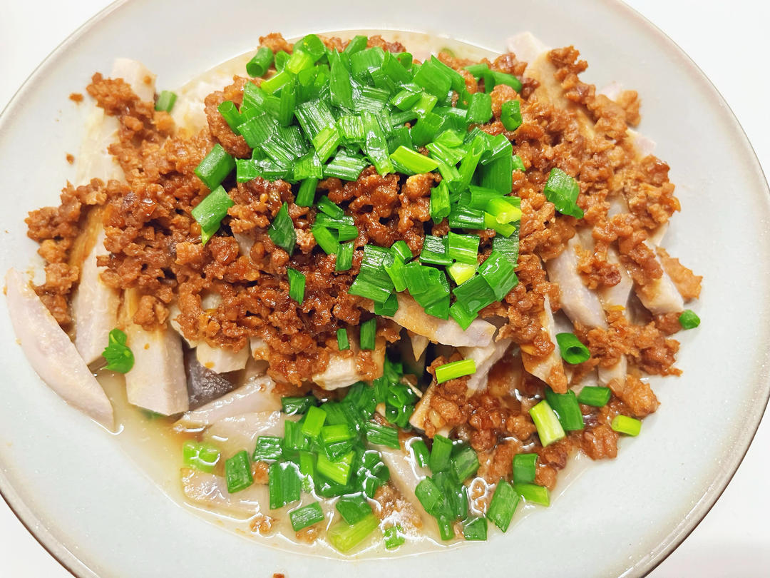 自从学会芋头这么做，孩子和我抢着吃，10分钟出锅，上桌连汤不剩