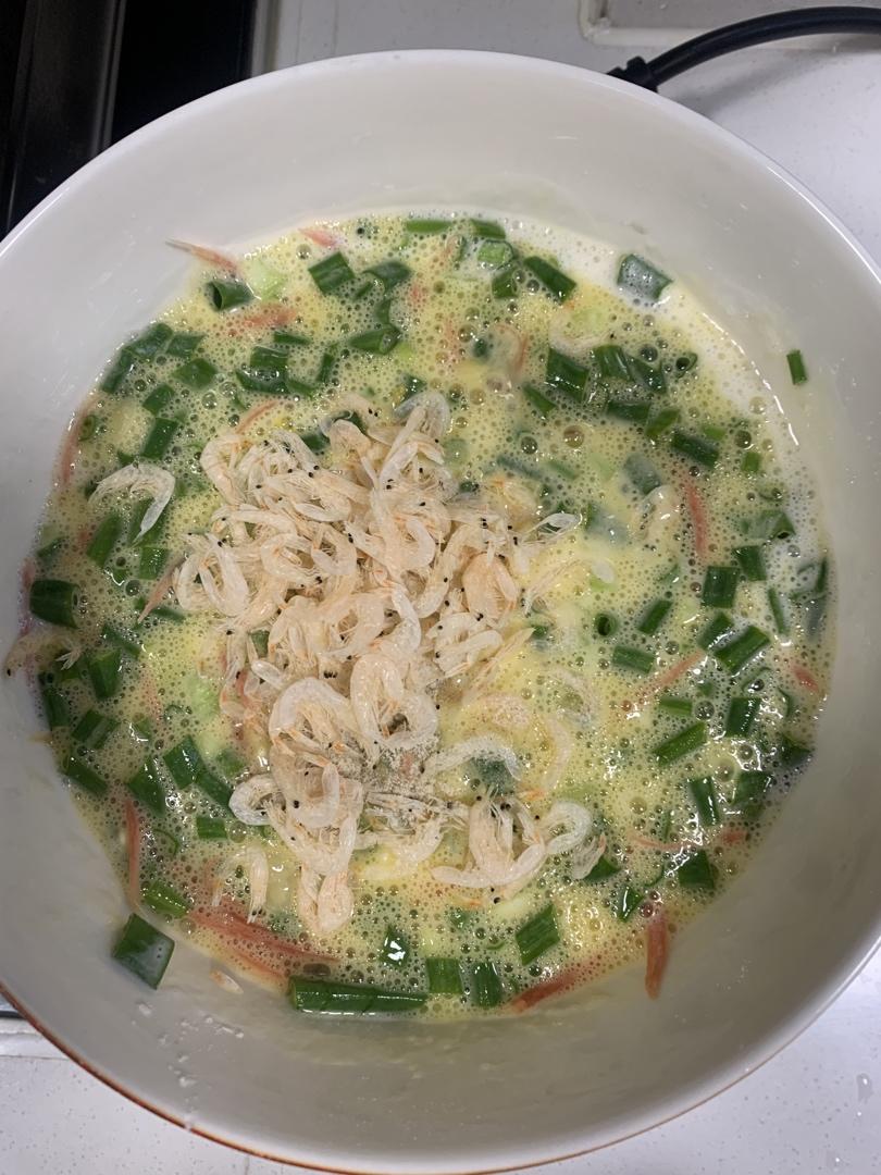 胡萝卜葱花鸡蛋饼