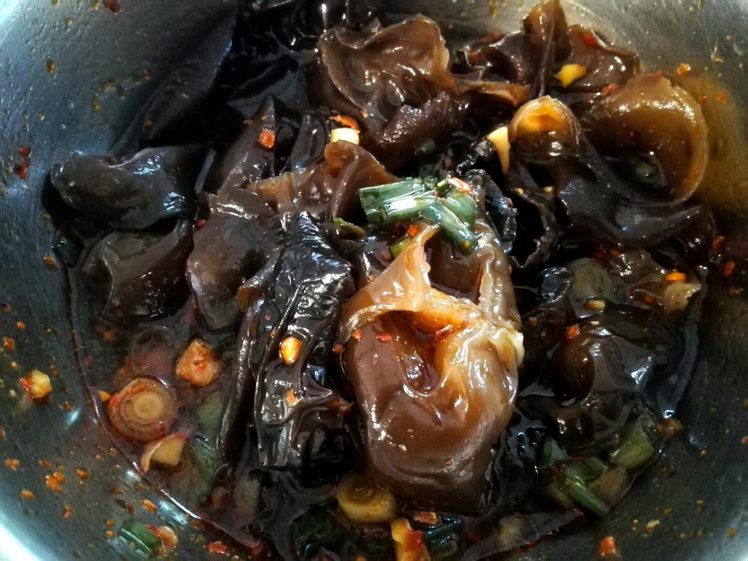 凉拌黑木耳