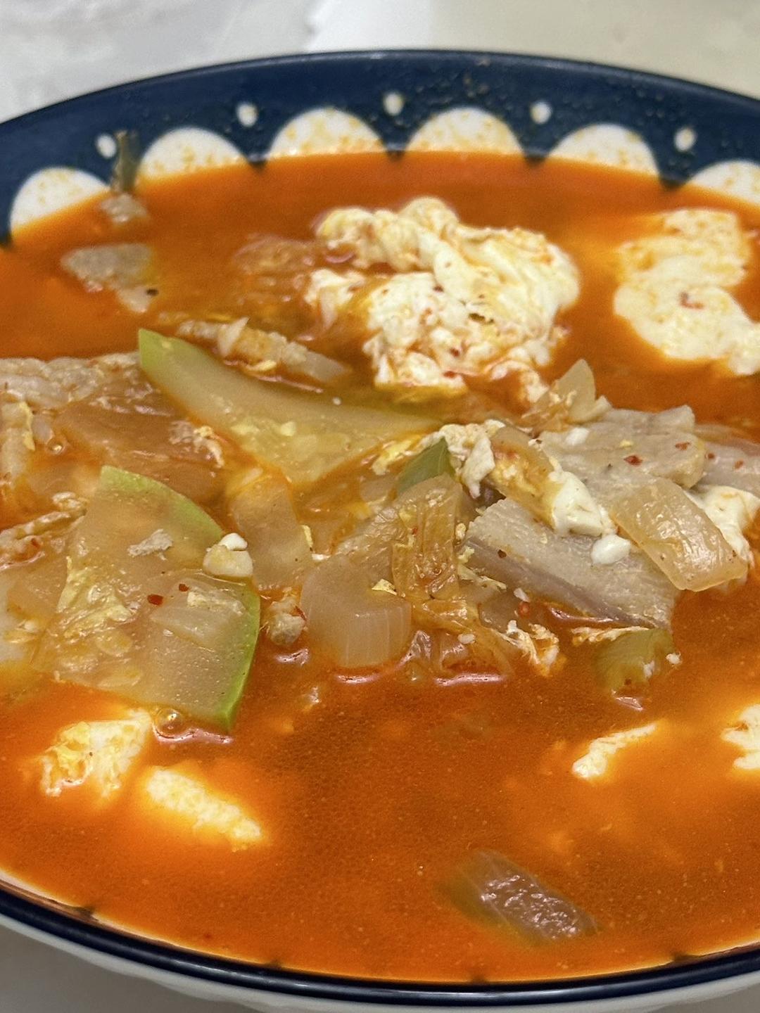 韩国大妈亲授— 韩式泡菜豆腐汤