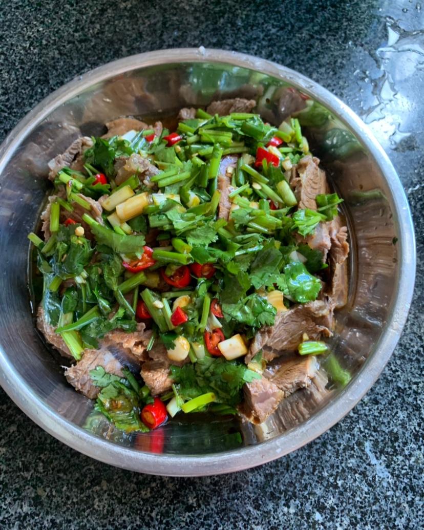 凉拌牛肉