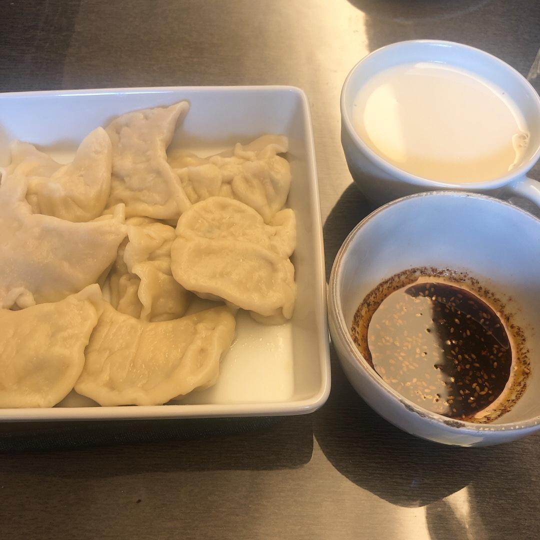 升级战力饺子皮【附上亲子小课堂：菠菜饺子皮】及如何用身边小物让孩子学会包饺子🥟🥟🥟🥟👩‍👦