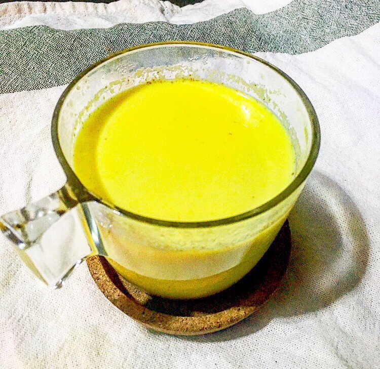 golden milk（姜黄牛奶）的做法 步骤1
