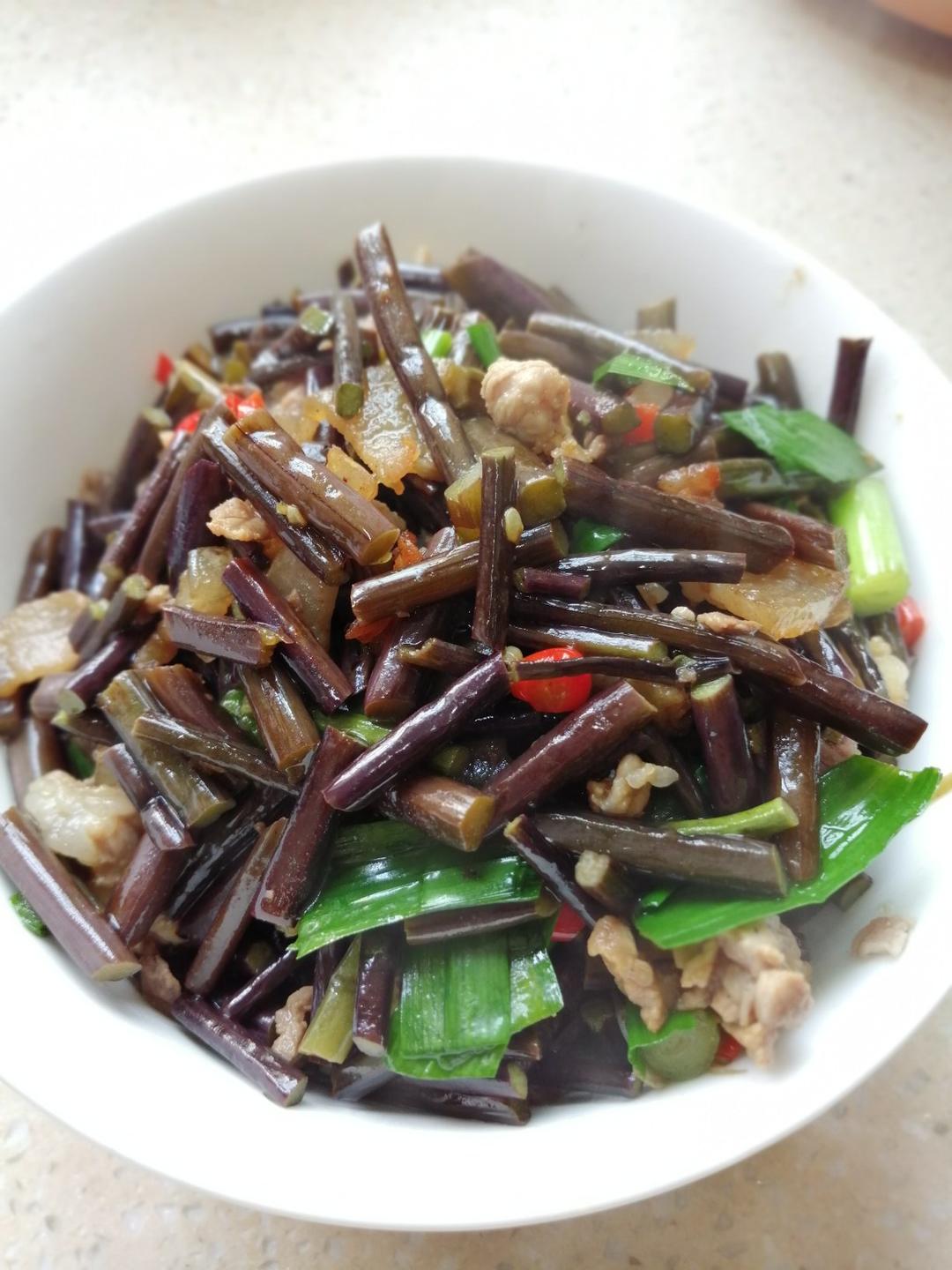 蕨菜炒肉