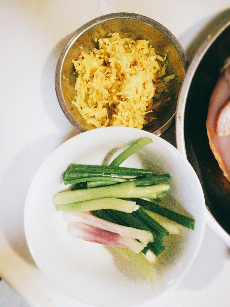 电饭锅焗手撕鸡的做法 步骤3