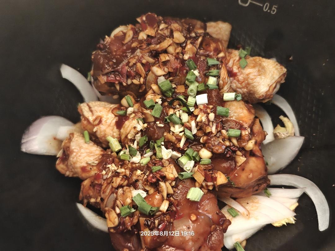 不需要厨艺的减脂餐——电饭煲焖鸡腿