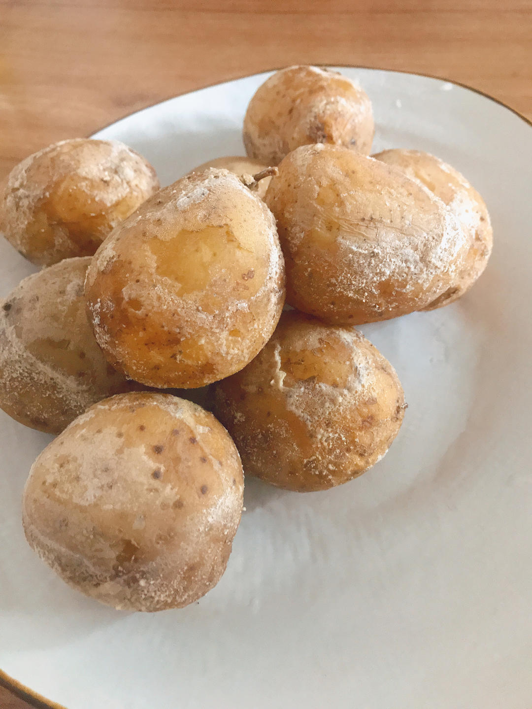 15分钟就能做出一道高压锅版盐烤土豆，太好吃了