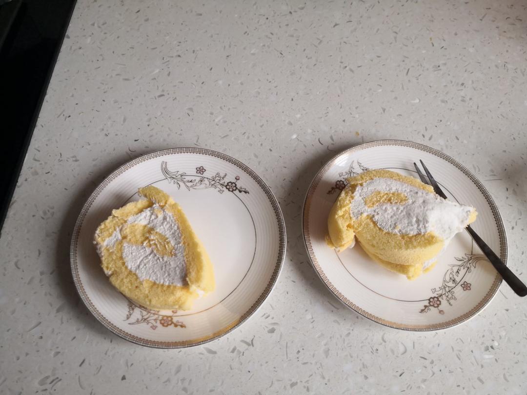 烫面戚风蛋糕卷，平凡，不平淡。