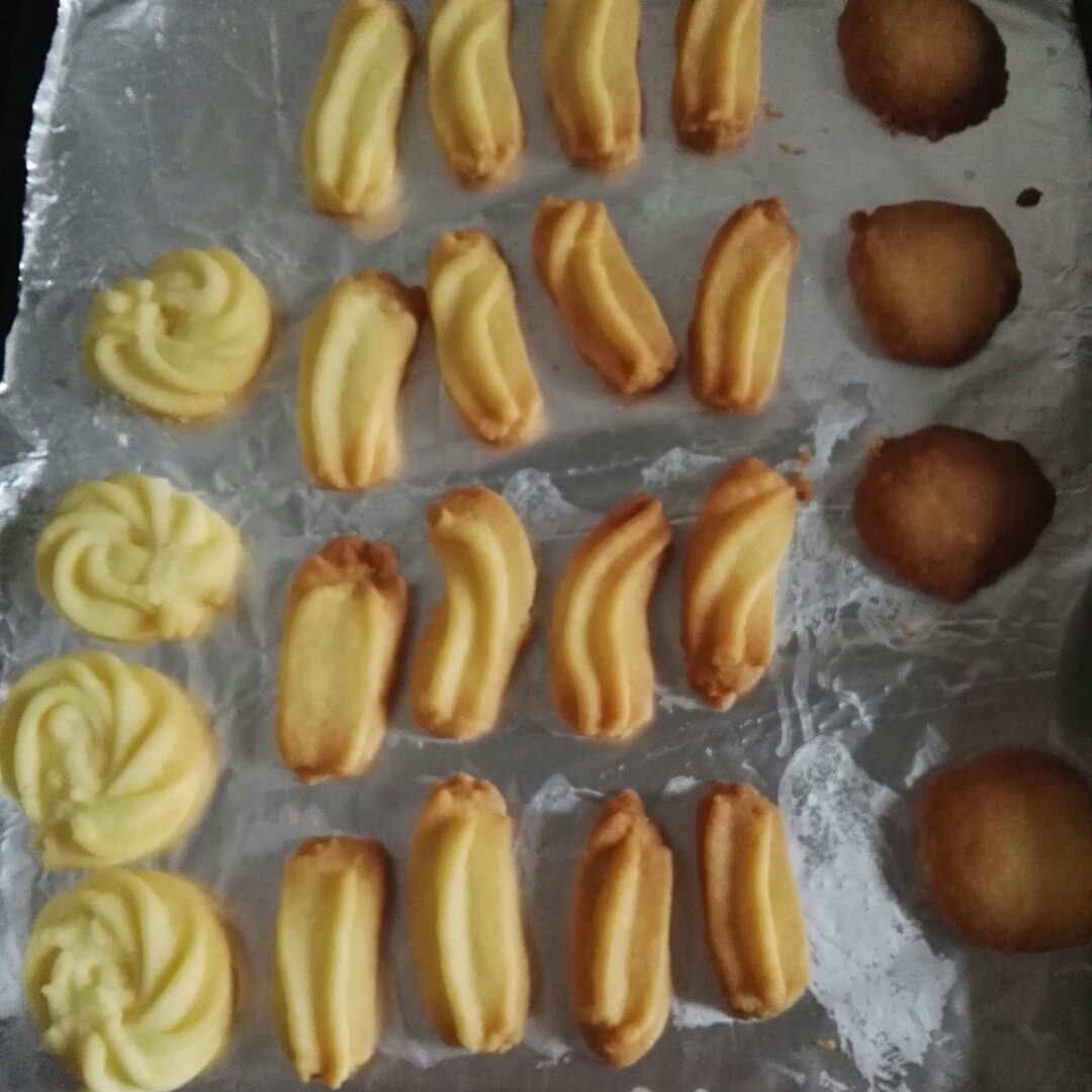 零失败、酥得掉渣的原味曲奇。