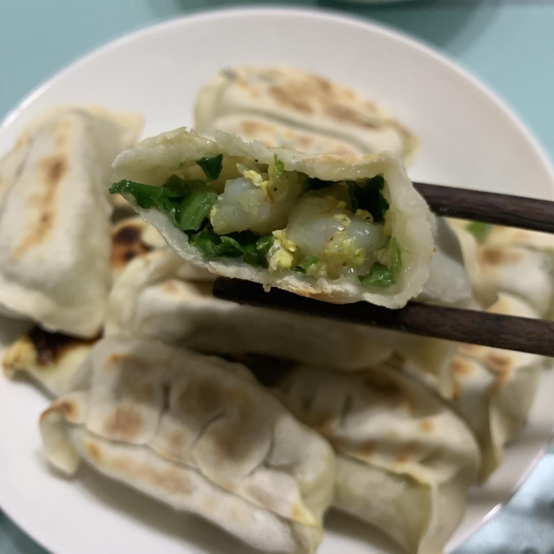 韭菜鸡蛋虾仁煎饺