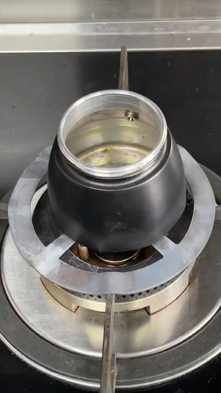 摩卡壶复刻一杯厚乳拿铁的做法