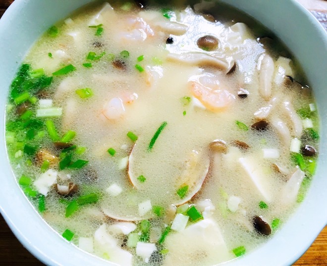 蟹味菇虾仁豆腐花甲汤的做法步骤图 珞霞小苑 下厨房 蟹味菇虾仁豆腐花甲汤的做法步骤图 珞霞小苑 下厨房