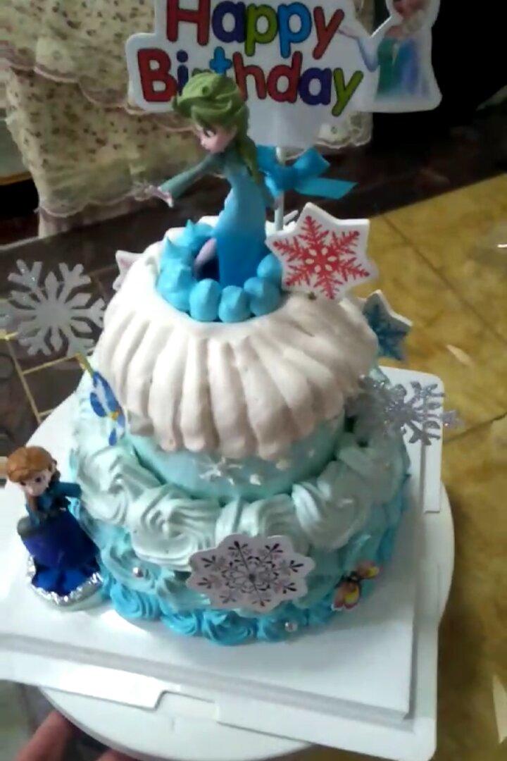 冰雪奇缘主题双层蛋糕--Frozen艾莎