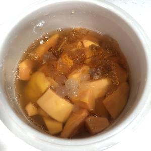 桃胶雪燕木瓜炖奶的做法 步骤3