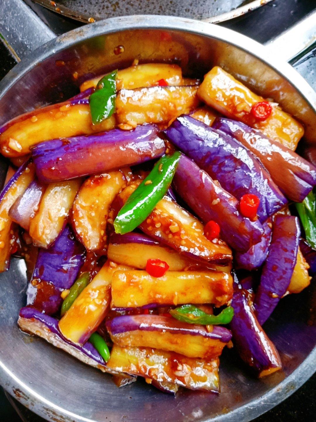 河边草11做的不用炸不吸油咸香入味三分的红烧茄子