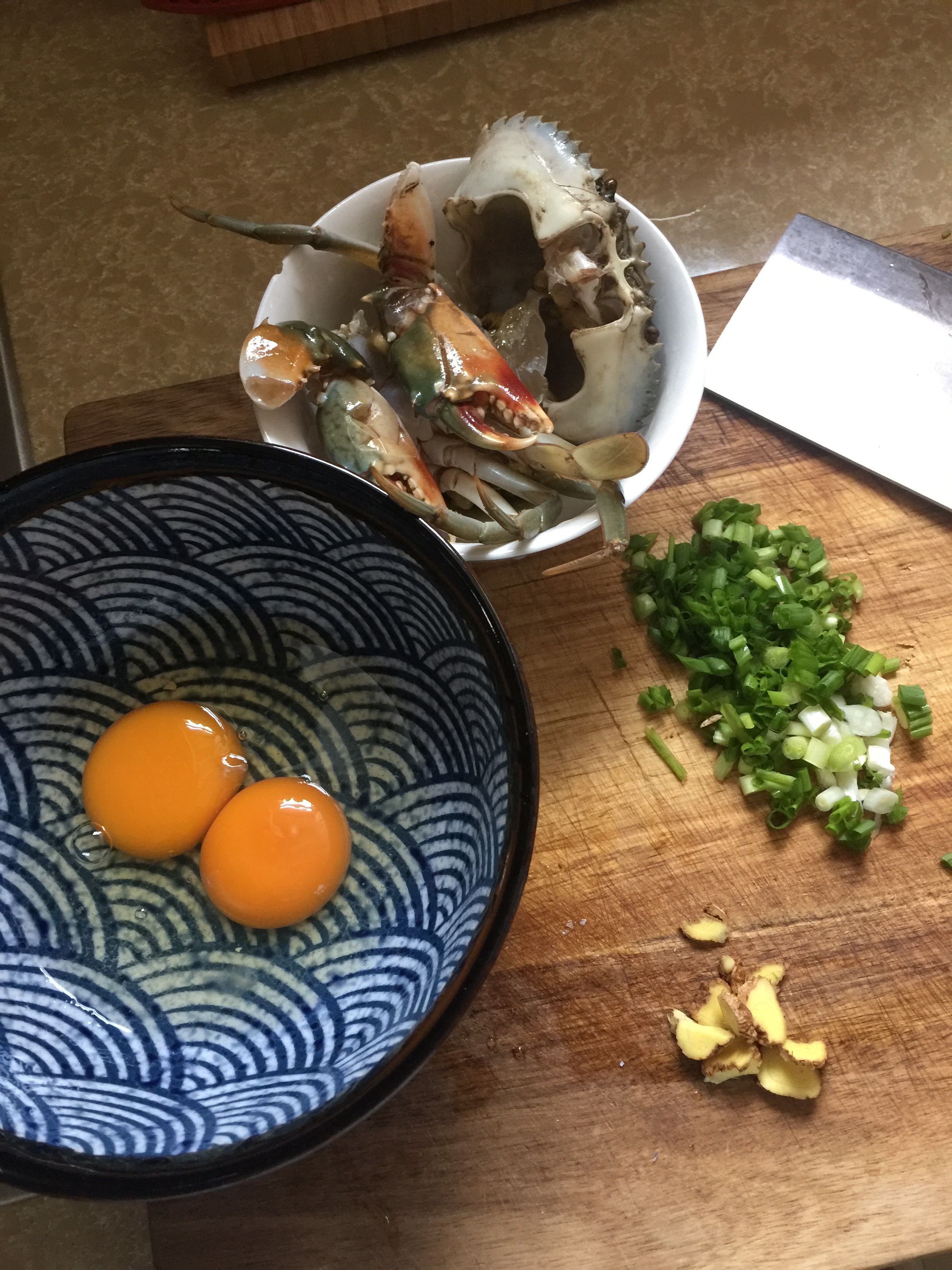 一人食之螃蟹蛋炒饭的做法 步骤1