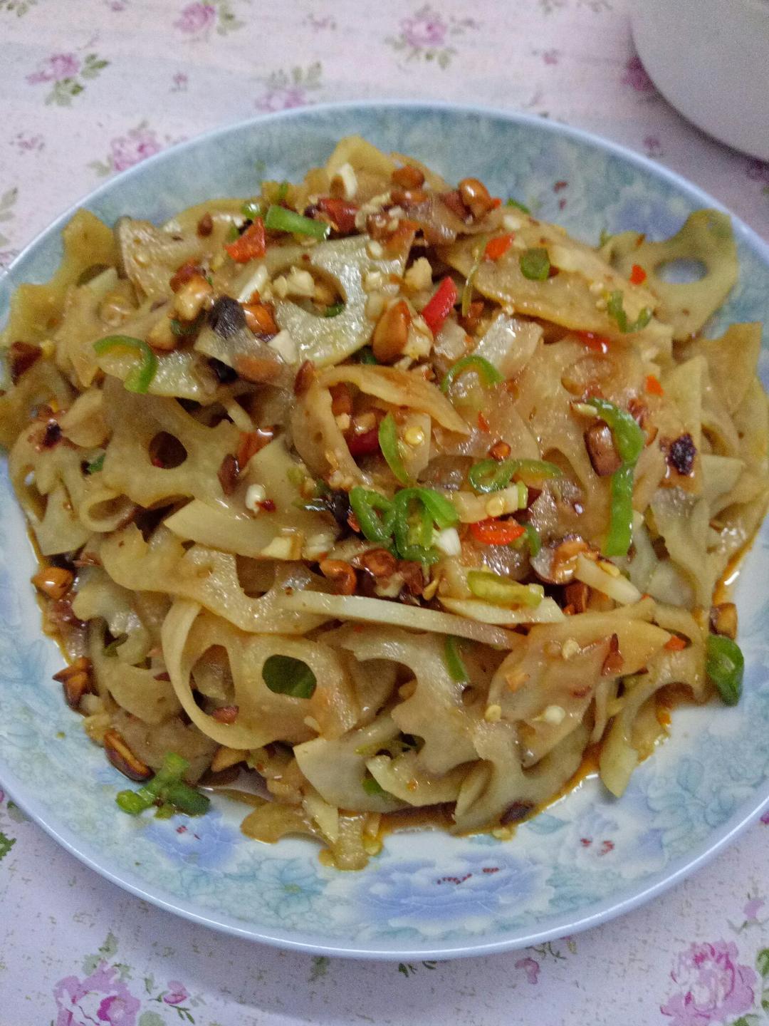 油泼炝拌藕
