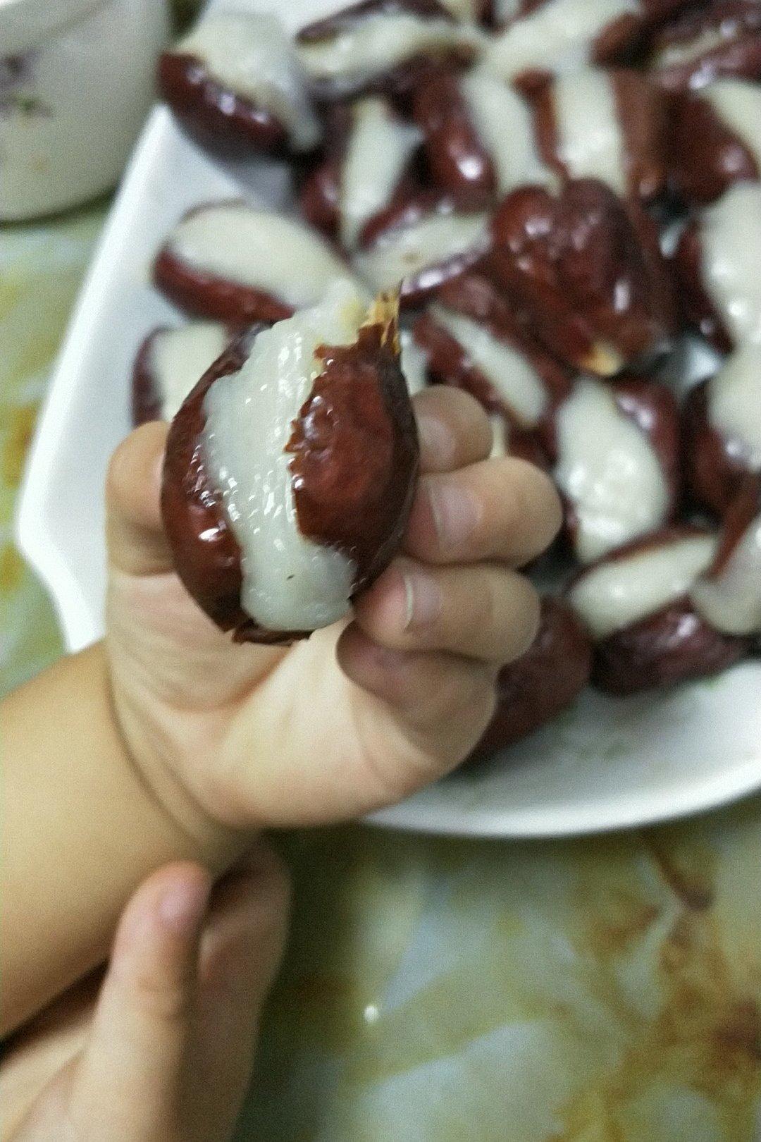 心太软— 红枣夹糯米粉