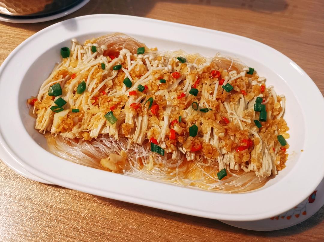 超级下饭的蒜蓉金针菇！好吃到爆