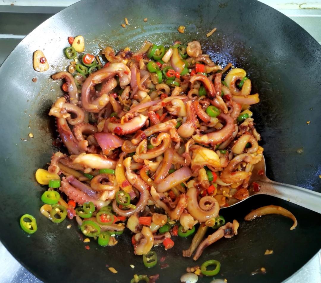 香辣爽嫩的鱿鱼的做法 步骤6