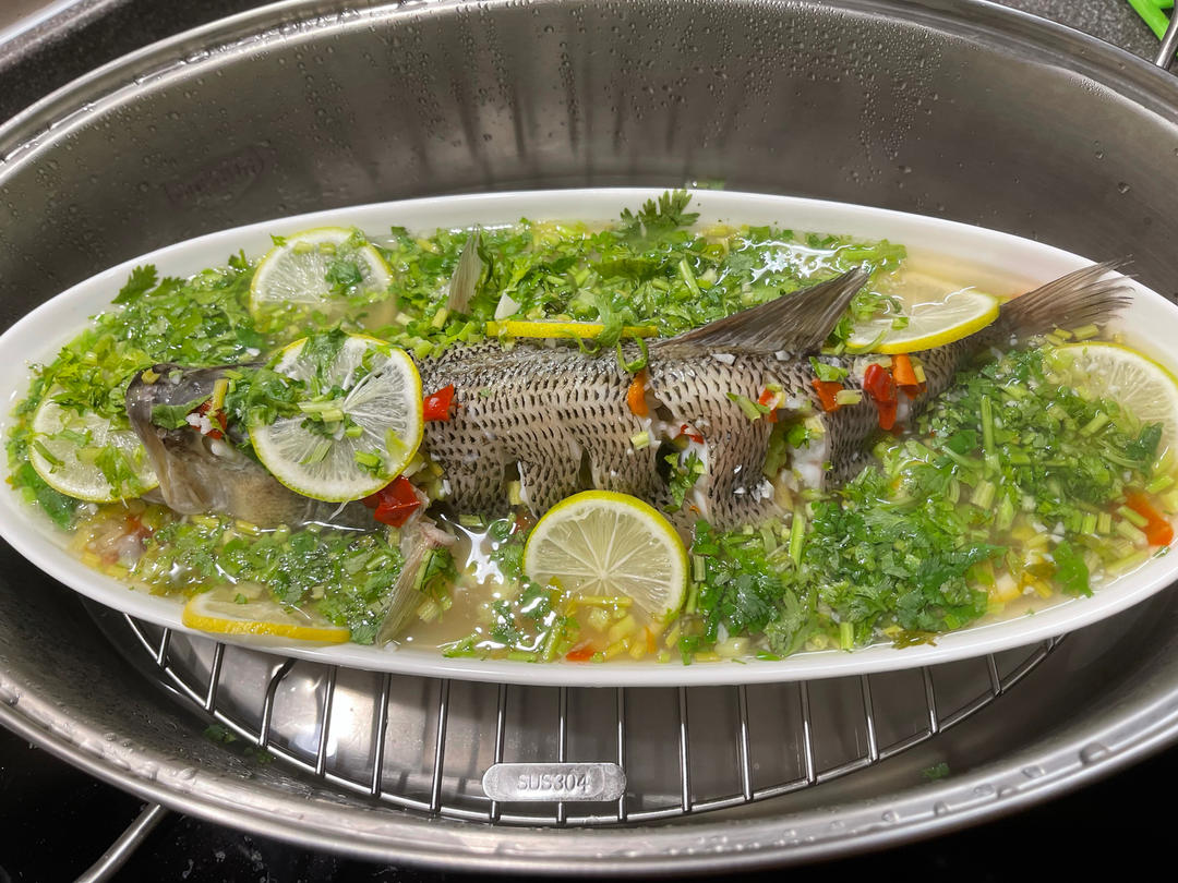 泰式青柠鲈鱼