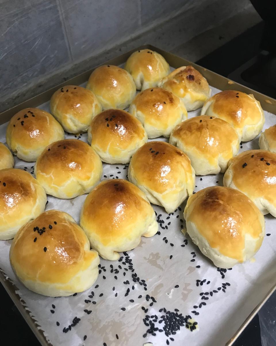 蛋黄酥——奶香浓郁芋泥馅（无猪油版）实践中总结出的详细制作流程