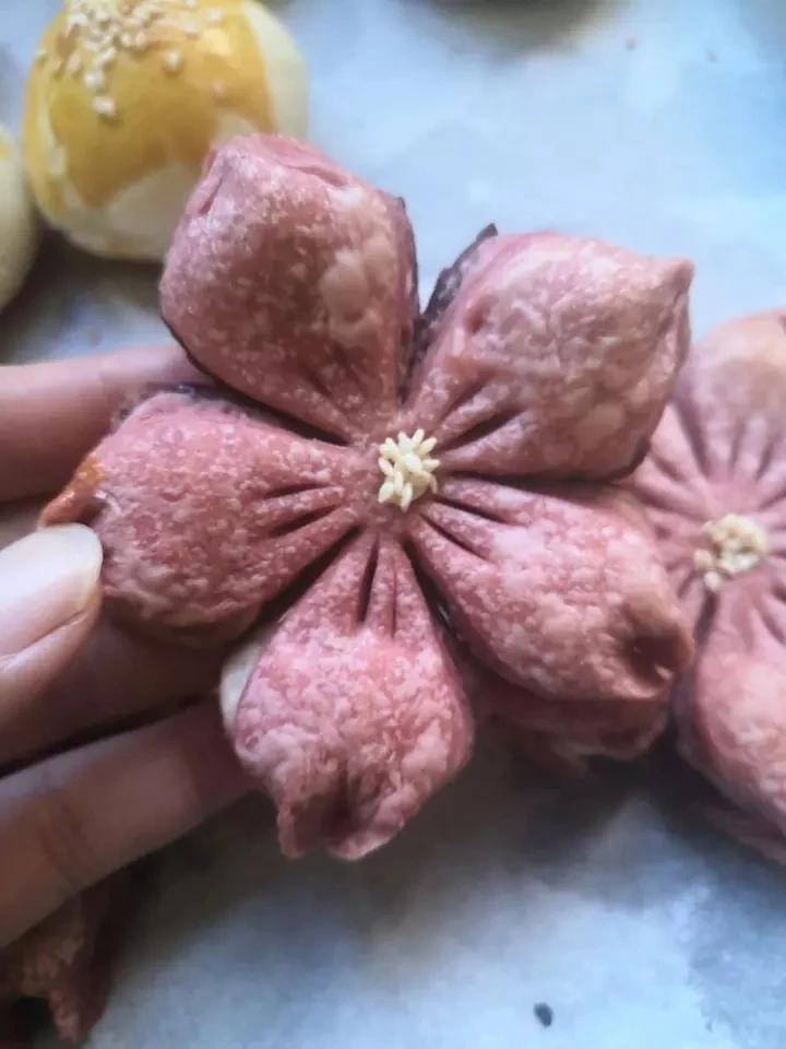 绿豆沙馅桃花酥