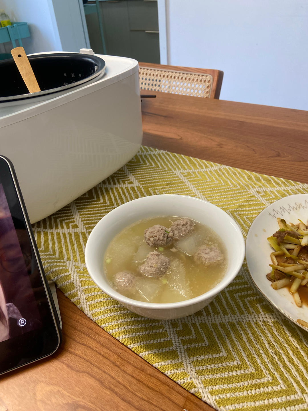 巨鲜美的冬瓜丸子汤