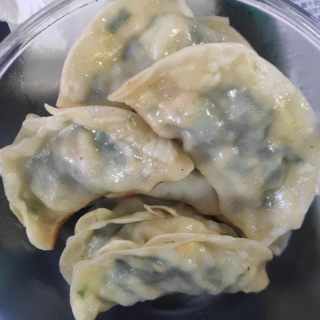经典的韭菜鸡蛋馅儿饺子 怎么吃都不会腻