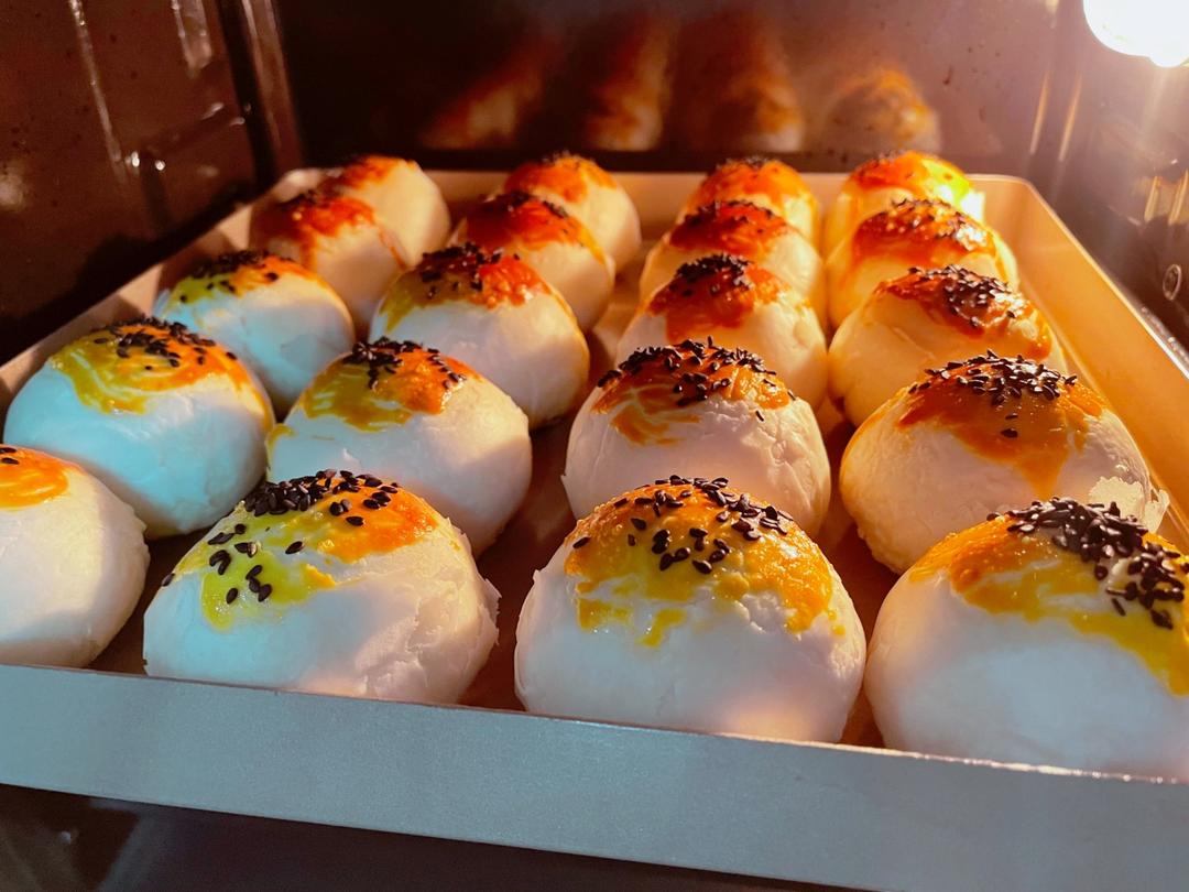 超简单 免揉 酥掉渣的蛋黄酥(超详细附全程视频)不破酥『万能酥皮』