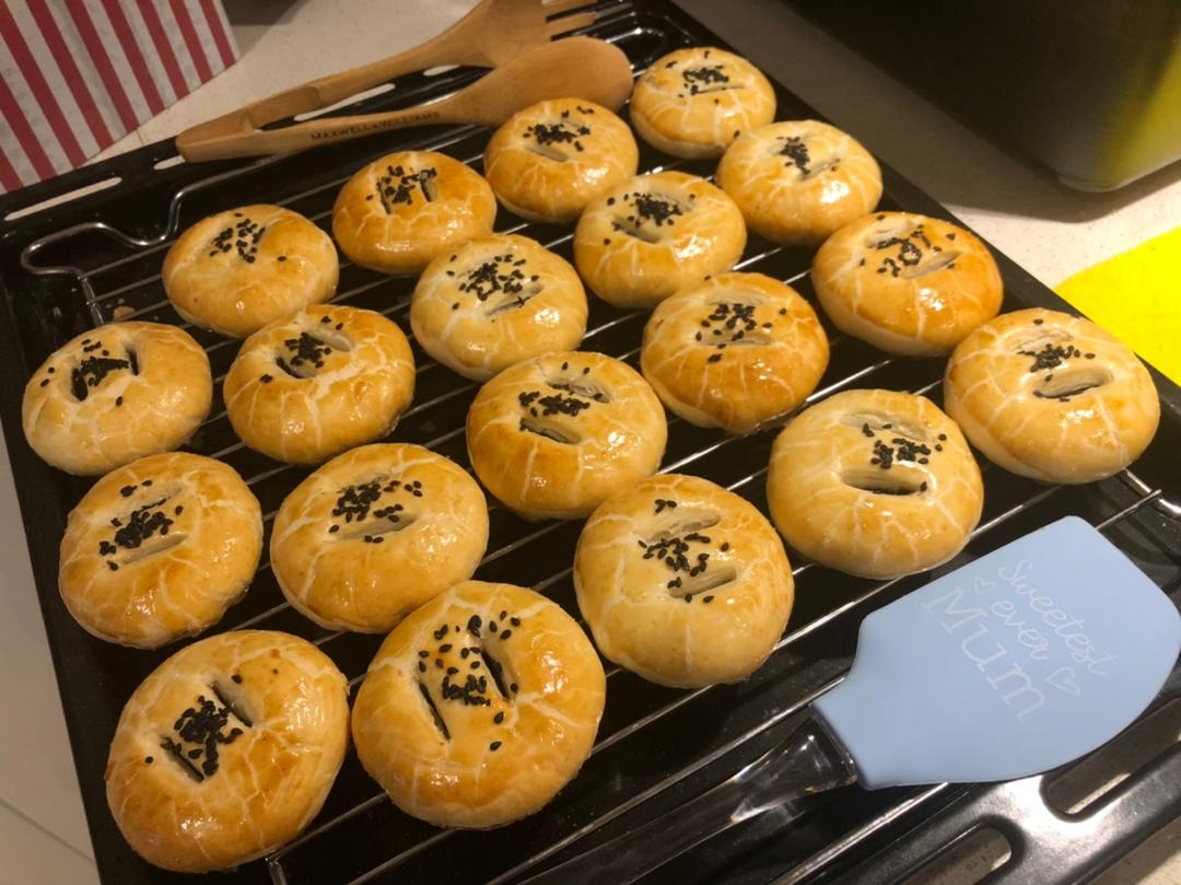 泳式鲜肉榨菜月饼