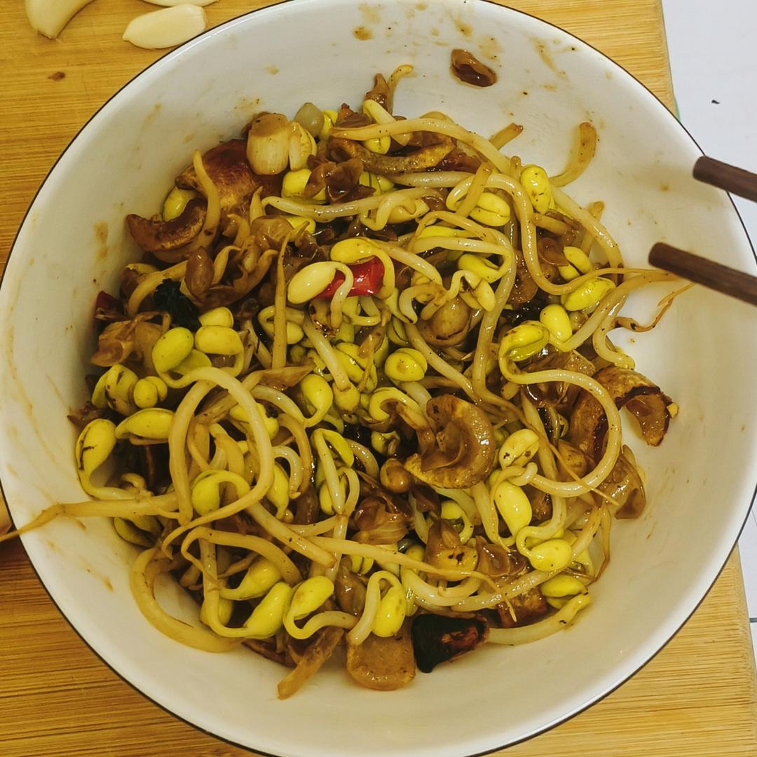 素炒黄豆芽