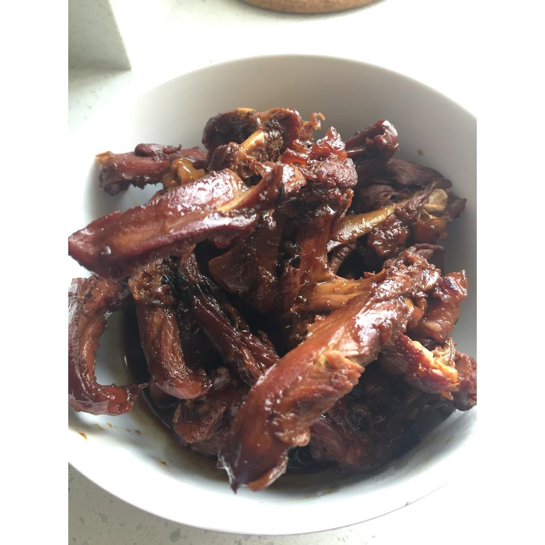 酱烧鸭锁骨