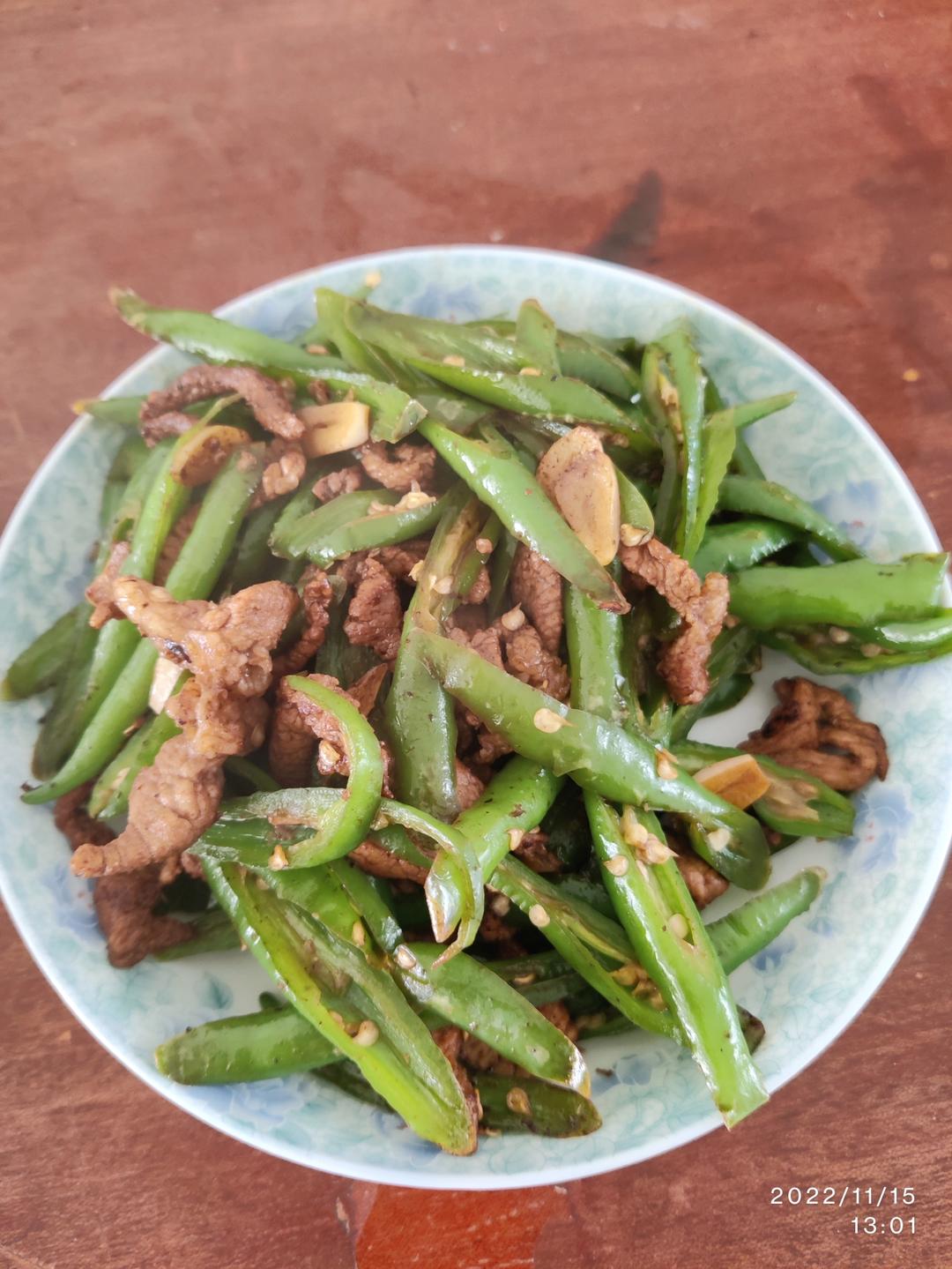 家常尖椒炒肉